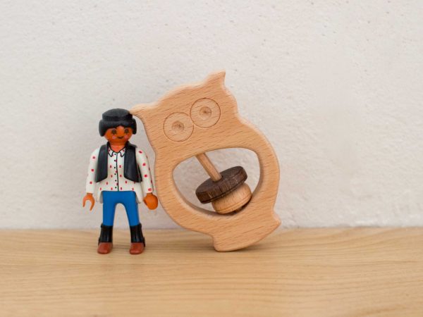 hochet Filou le hibou en hêtre