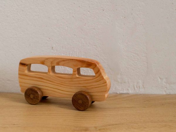 petit camion "combi" épicéa et noyer